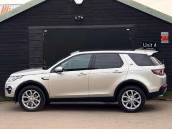 Used Land Rover Discovery Sport 2017 for sale - 74538115: Photo