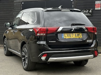 Used Mitsubishi Outlander 2017 for sale - 75316324: Photo