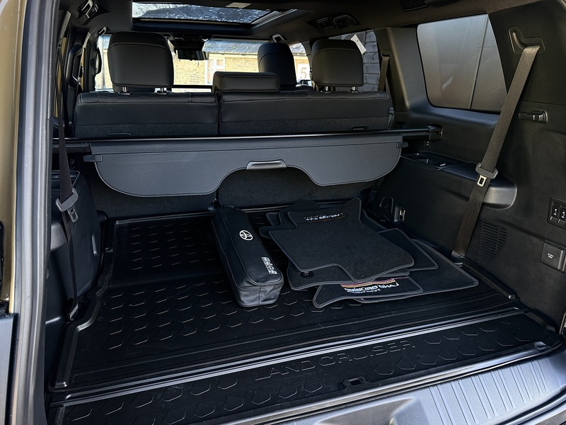 Used Toyota Land Cruiser 2024 for sale - 77003308: Photo 38