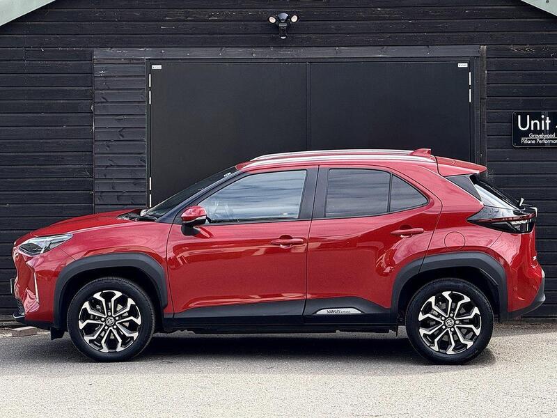 Used Toyota Yaris Cross 2022 for sale - 77014611: Photo 2