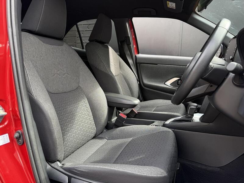 Used Toyota Yaris Cross 2022 for sale - 77014611: Photo 5