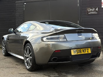 Used Aston Martin Vantage 2018 for sale - 76879344: Photo