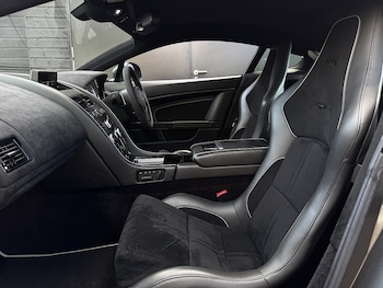 Used Aston Martin Vantage 2018 for sale - 76879344: Photo