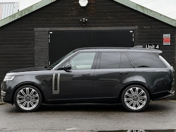 Used Land Rover Range Rover 2024 for sale - 76532179: Photo