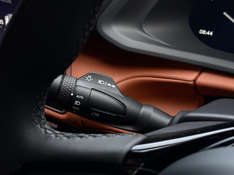 Used Lotus Emira 2024 for sale - 76919768: Photo 25