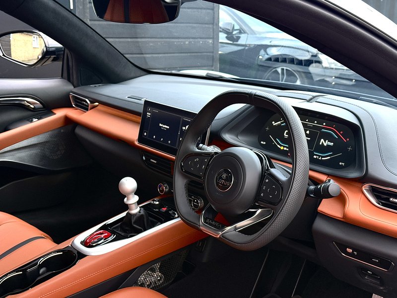 Used Lotus Emira 2024 for sale - 76919768: Photo 6