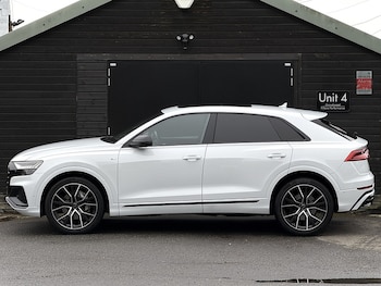 Used Audi Q8 2019 for sale - 76263781: Photo