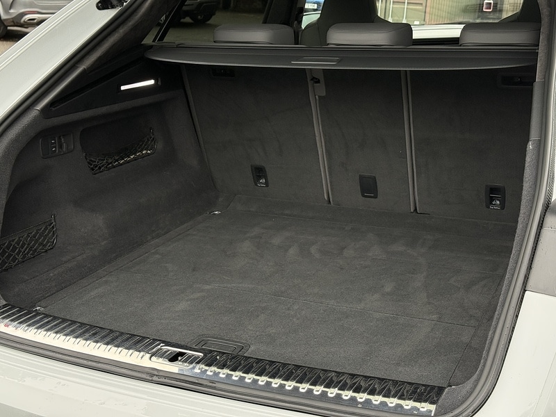 Used Audi Q8 2019 for sale - 76263781: Photo 40