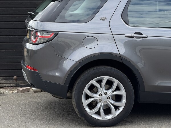 Used Land Rover Discovery Sport 2016 for sale - 76323792: Photo 11