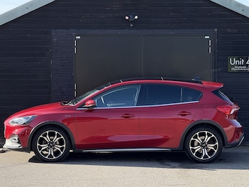 Used Ford Focus 2020 for sale - 75871740: Photo