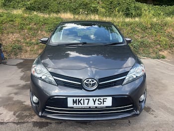 Used Toyota Verso 2017 for sale - 79640024: Photo