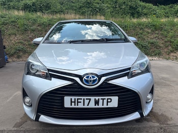 Used Toyota Yaris 2017 for sale - 79250165: Photo