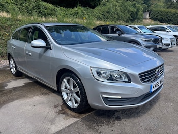 Used Volvo V60 2015 for sale - 79382131: Photo
