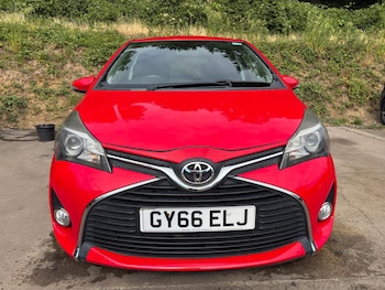 Used Toyota Yaris 2016 for sale - 79547976: Photo