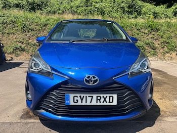 Used Toyota Yaris 2017 for sale - 79152619: Photo