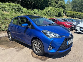 Used Toyota Yaris 2017 for sale - 79152619: Photo