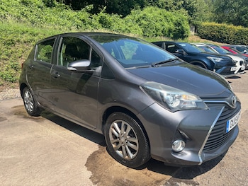 Used Toyota Yaris 2015 for sale - 78952266: Photo