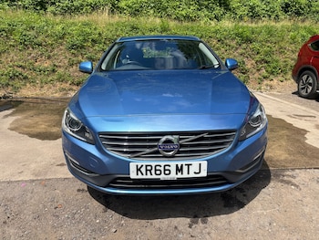 Used Volvo V60 2016 for sale - 79069415: Photo