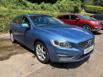 Used Volvo V60 2016 for sale - 79069415: Photo