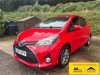 Used Toyota Yaris 2017 for sale - 79841483: Photo