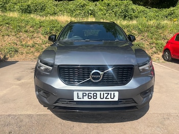 Used Volvo XC40 2018 for sale - 79382130: Photo