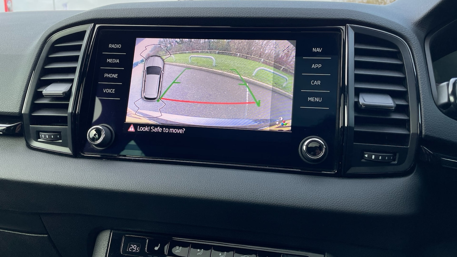 Used Skoda Karoq 2022 for sale - 77709117: Photo 21