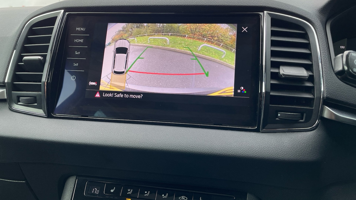 Used Skoda Karoq 2021 for sale - 76674113: Photo 24