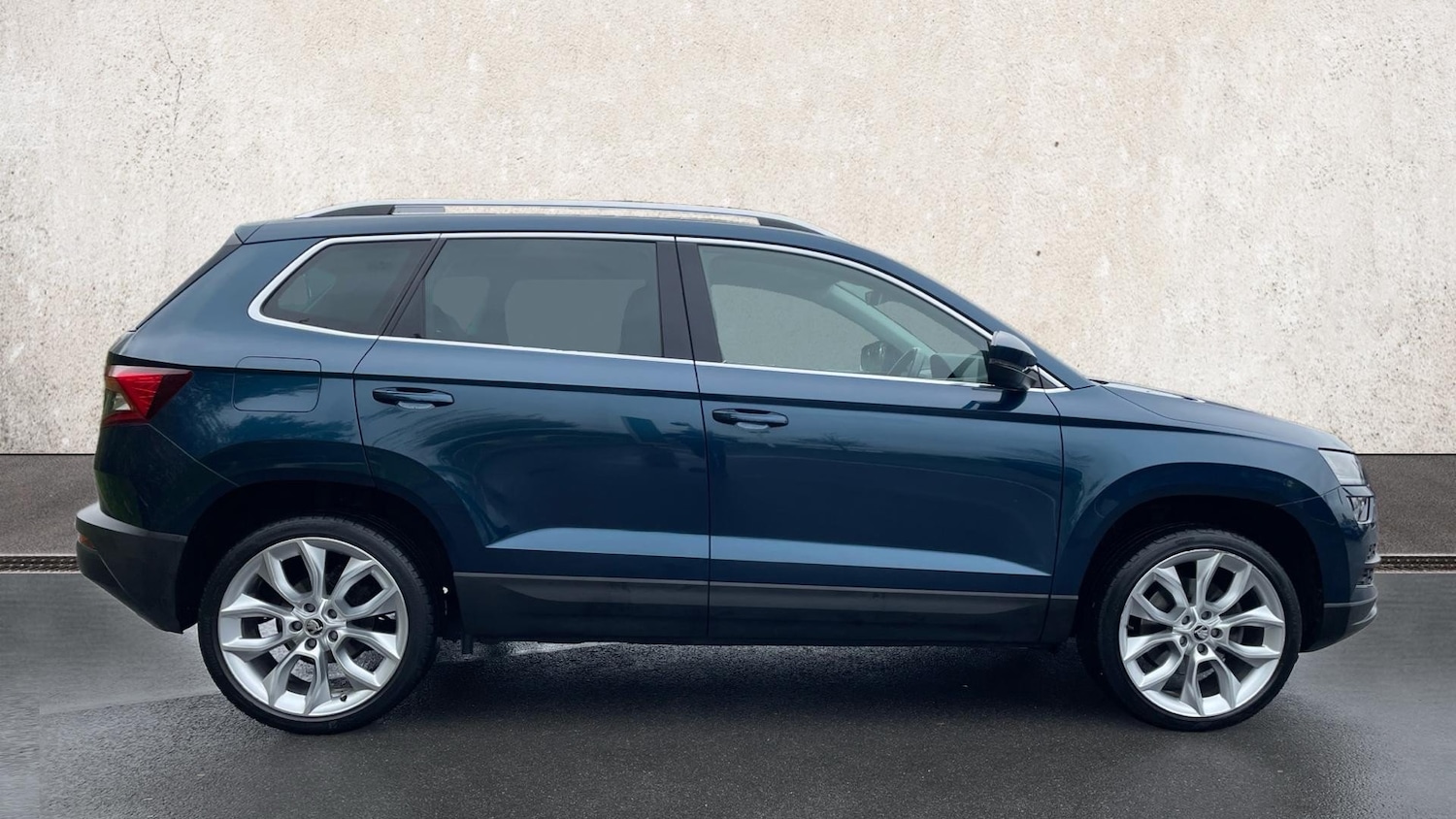 Used Skoda Karoq 2021 for sale - 76674113: Photo 4