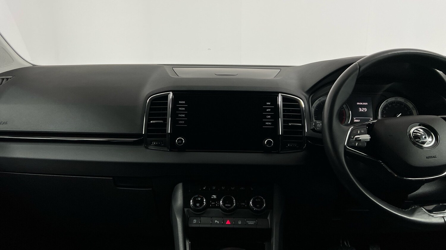 Used Skoda Karoq 2022 for sale - 76675276: Photo 16