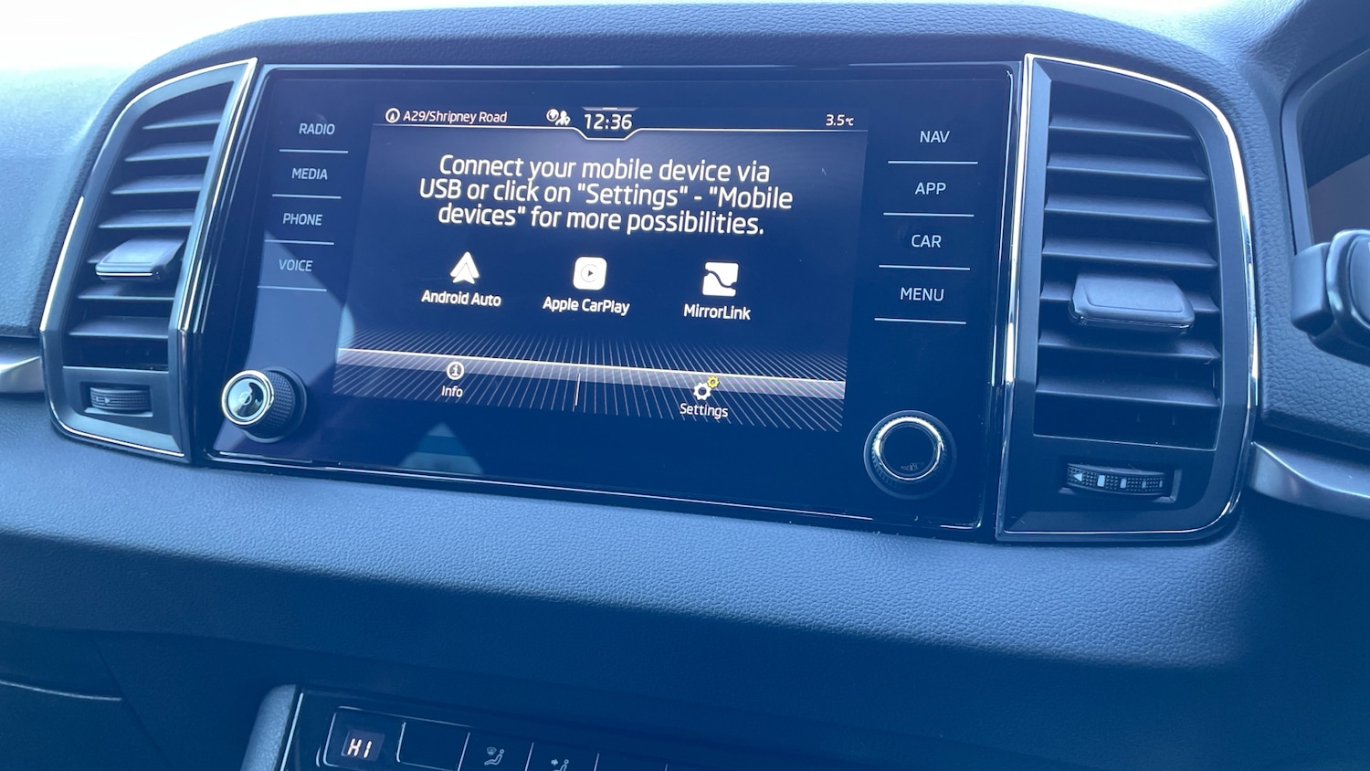 Used Skoda Karoq 2024 for sale - 77162368: Photo 25