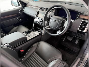 Used Land Rover Discovery 2019 for sale - 79022425: Photo