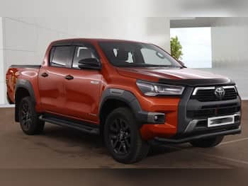 Used Toyota Hilux 2023 for sale - 79871286: Photo