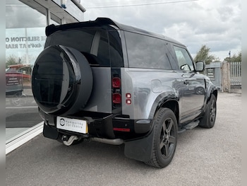 Used Land Rover Defender 90 2023 for sale - 79022222: Photo
