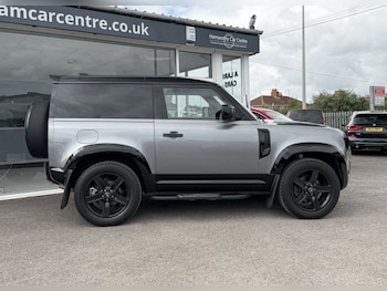 Used Land Rover Defender 90 2023 for sale - 79022222: Photo