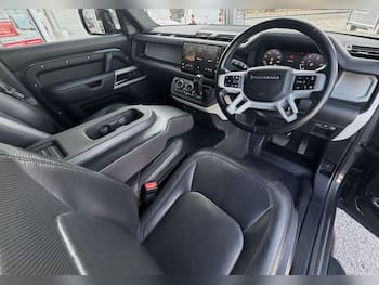 Used Land Rover Defender 110 2023 for sale - 79666799: Photo