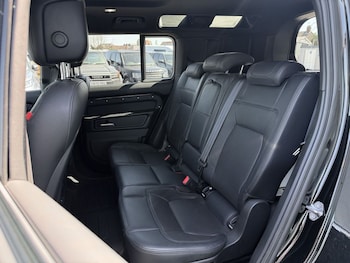 Used Land Rover Defender 2023 for sale - 79530072: Photo