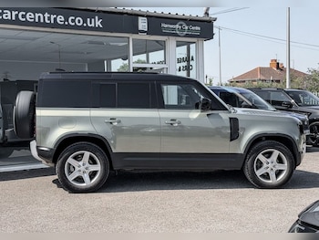 Used Land Rover Defender 110 2021 for sale - 79022249: Photo