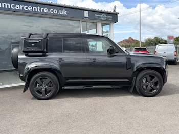 Used Land Rover Defender 110 2023 for sale - 79022340: Photo