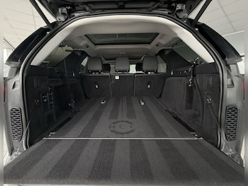Used Land Rover Discovery 2022 for sale - 79022459: Photo