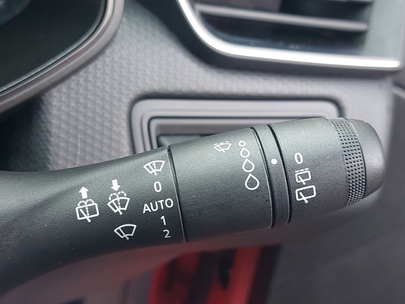 Used Renault Clio 2023 for sale - 76771420: Photo 15