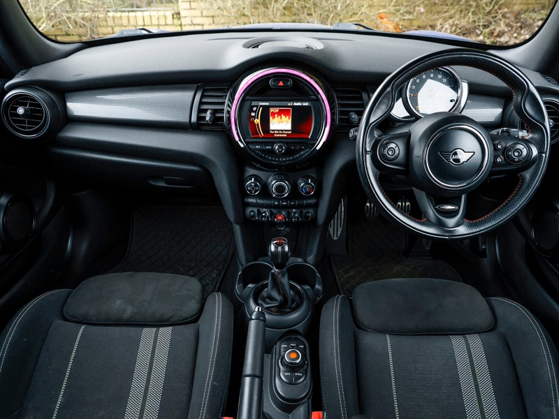 Used MINI Hatch 2019 for sale - 77611086: Photo 2