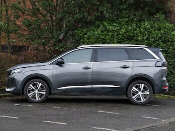 Used Peugeot 5008 2022 for sale - 77596062: Photo