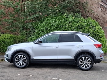 Used Volkswagen T-Roc 2023 for sale - 78259344: Photo