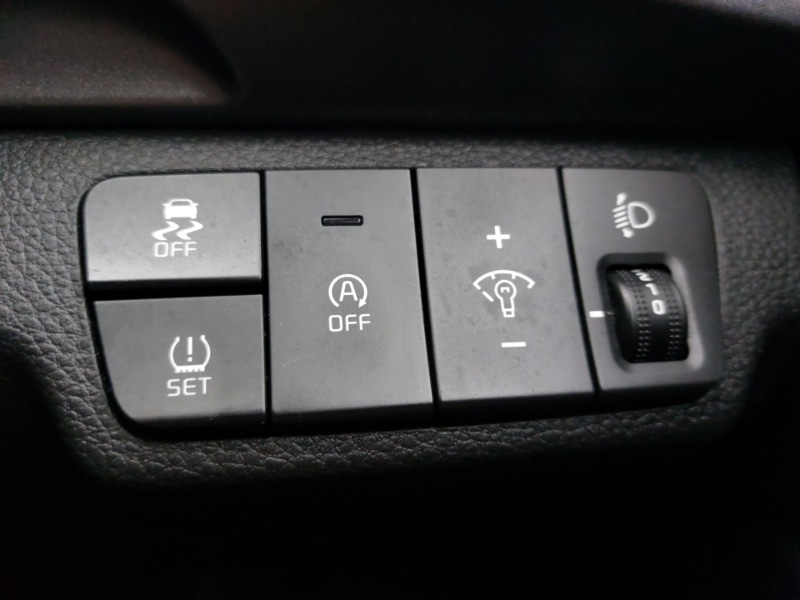 Used Kia Stonic 2022 for sale - 77065995: Photo 12