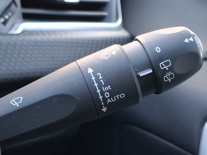 Used Peugeot 2008 2019 for sale - 77596074: Photo 16