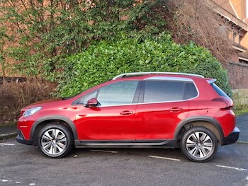 Used Peugeot 2008 2019 for sale - 77596074: Photo