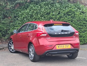 Used Volvo V40 2018 for sale - 78425077: Photo