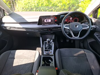 Used Volkswagen Golf 2023 for sale - 78675197: Photo