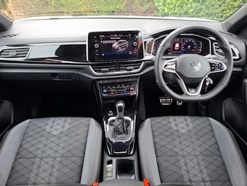 Used Volkswagen T-Roc 2023 for sale - 78342943: Photo