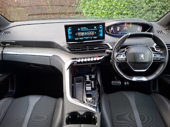 Used Peugeot 5008 2023 for sale - 77838011: Photo